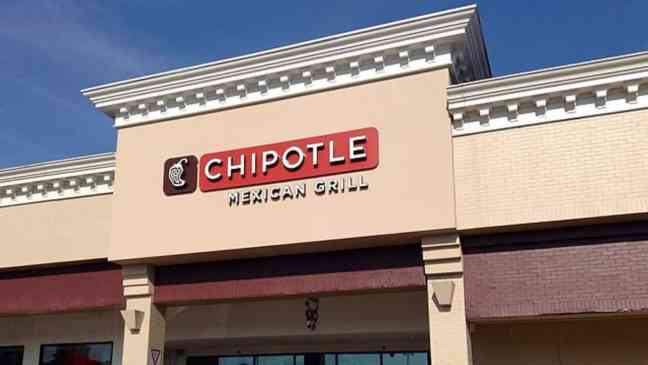 Chipotle fans spot new crispy chicken item in rare menu test