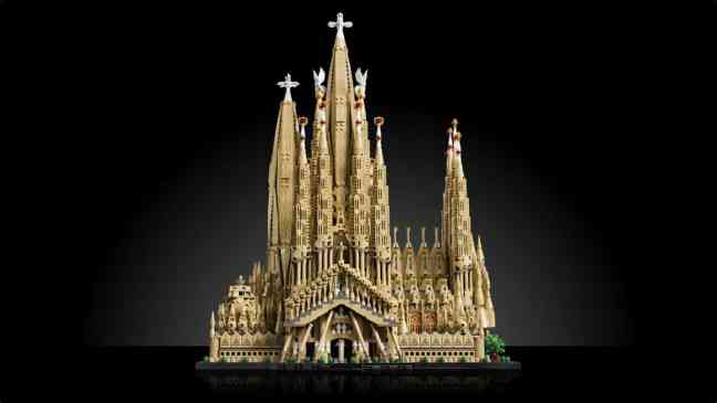 LEGO unveils biggest set ever with 12,060-piece Sagrada Familia model – full top 10