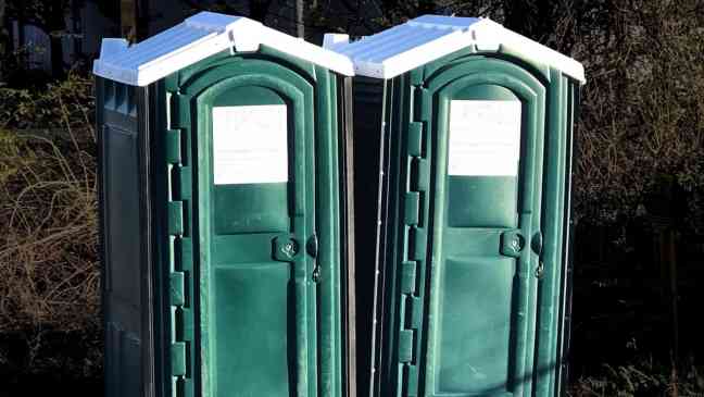 Plumbing company makes people drink from toilets in absurd “Game of Thrones” contest