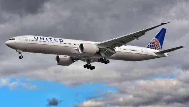 United Airlines being sued over window seats that don’t have any windows