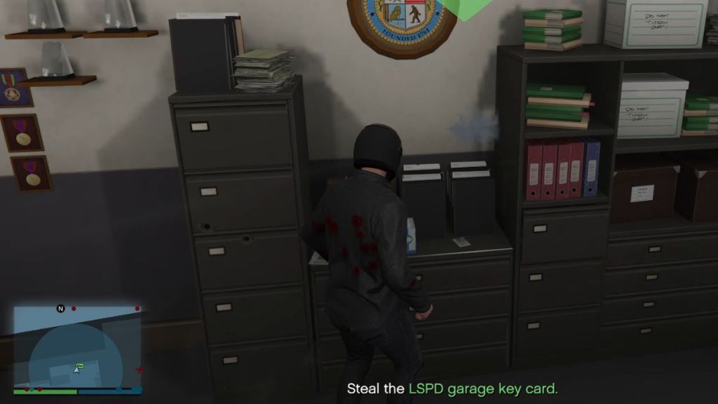 Stealing the LSPD Garage Key Card in GTA Online