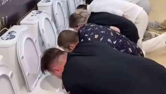 Plumbing company makes people drink from toilets in absurd “Game of Thrones” contest